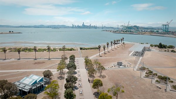 Middle Harbor Shoreline Park